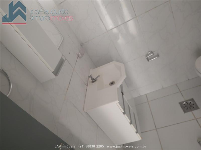Apartamento a Venda no Comercial em Resende