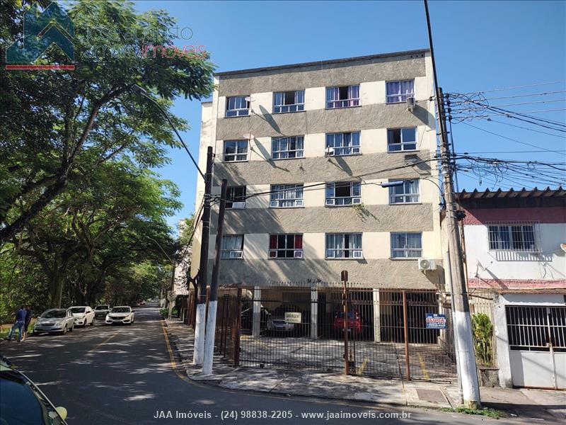 Apartamento a Venda no Comercial em Resende
