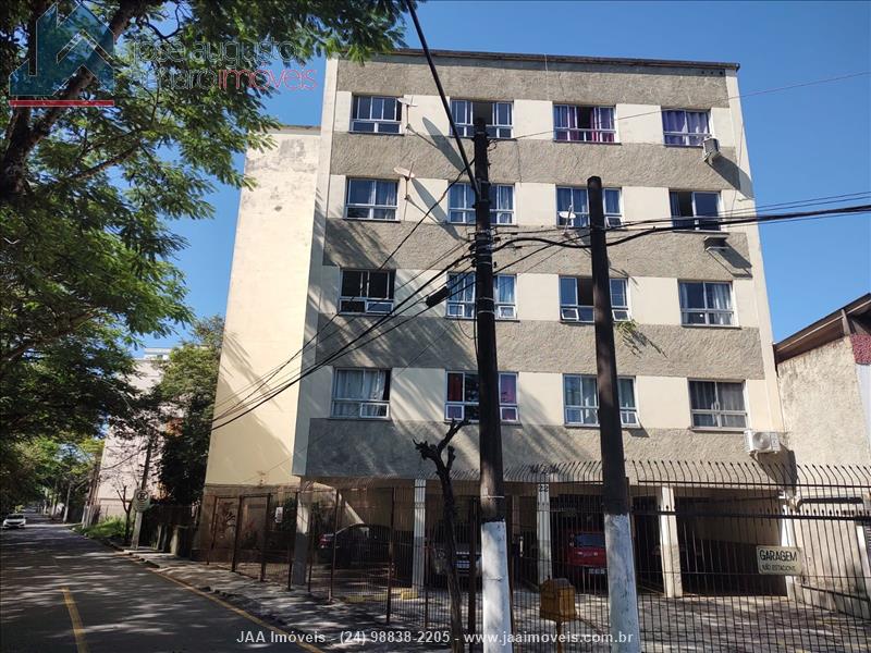 Apartamento a Venda no Comercial em Resende