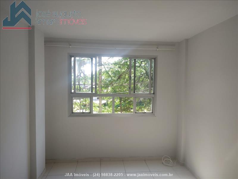Apartamento a Venda no Comercial em Resende