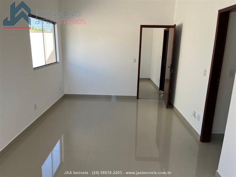 Casa a Venda no Jardim D'Oeste em Resende