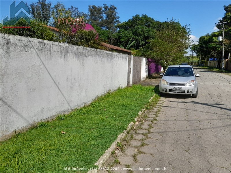 Terreno a Venda no Jardim das Rosas em Itatiaia