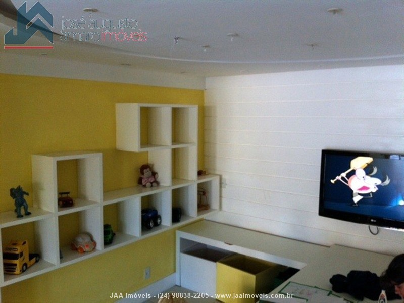 Apartamento a Venda no Comercial em Resende